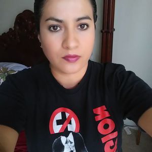 Meet your Posher, Abigail